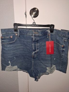 NWT Lucky Brand Women's Mom High Rise Shorts Size 35